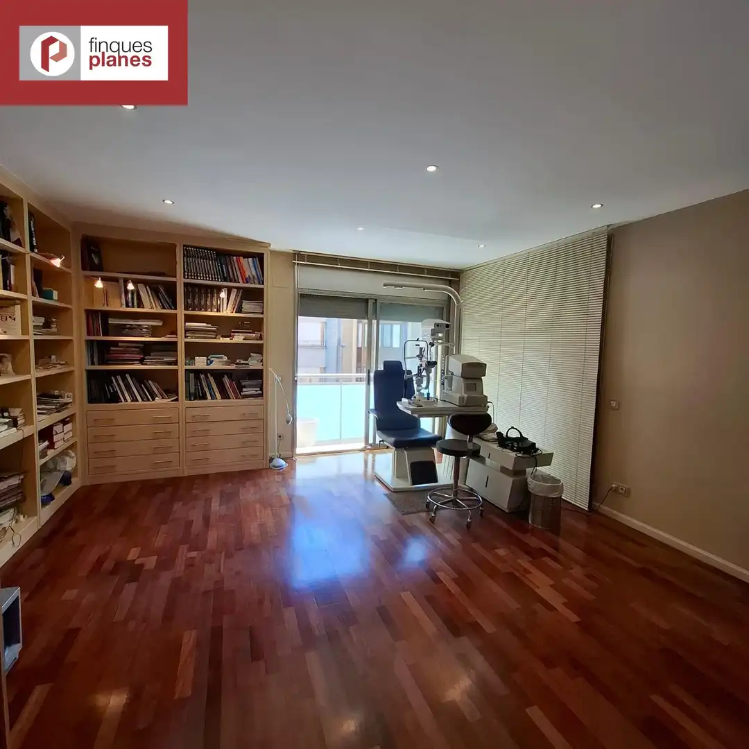 Oficina en venta en La Seu d'Urgell con Calefacción y Trastero