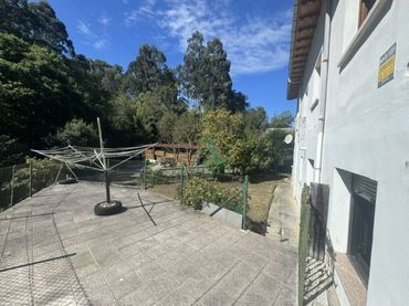 Casa amb jardí en venda a Llanes - naves