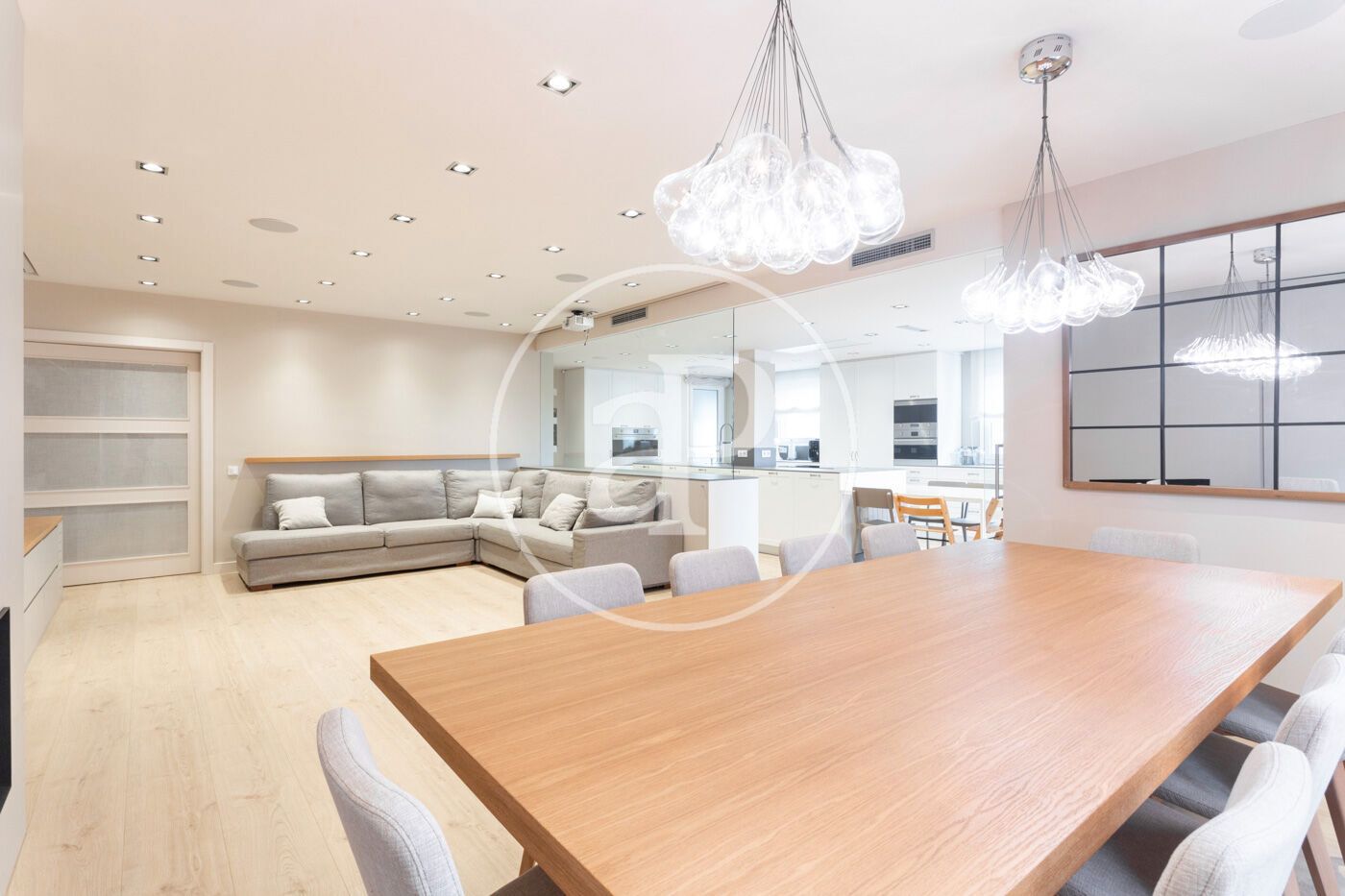 Dining room of Flat to rent in  Barcelona Capital  with Air Conditioner, Heating and Terrace