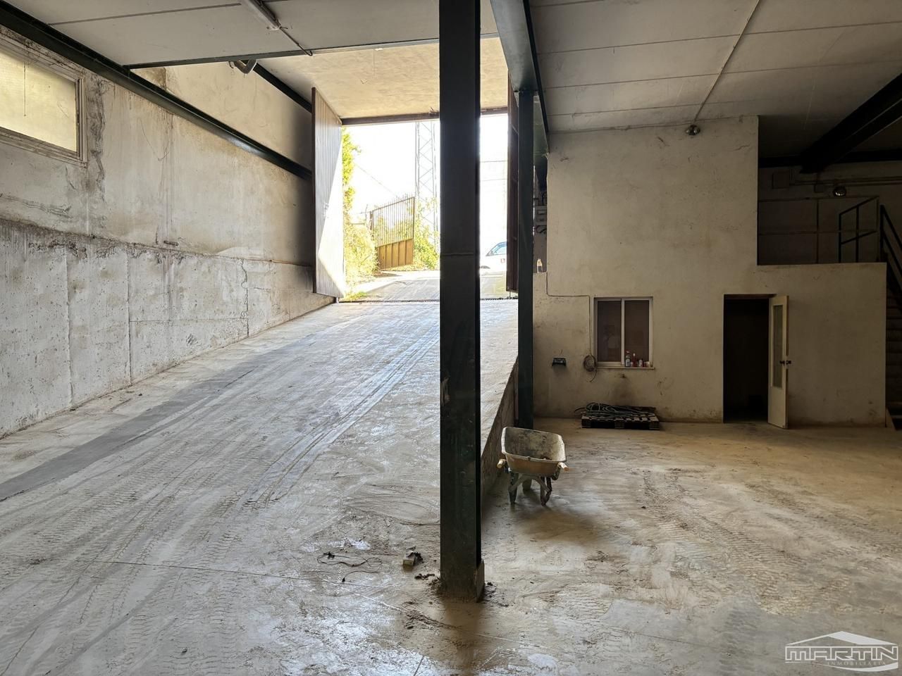 Nau industrial de lloguer en Lucena