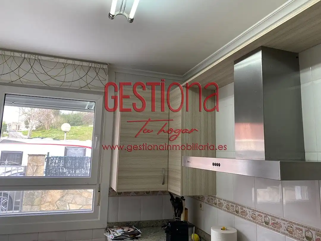 Cocina de Casa adosada en venta en Bareyo con Calefacción, Jardín privado y Piscina
