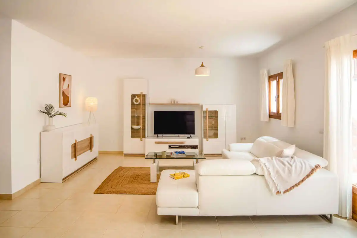 Sala d'estar de Casa o xalet en venda en Yaiza amb Aire condicionat, Terrassa i Piscina