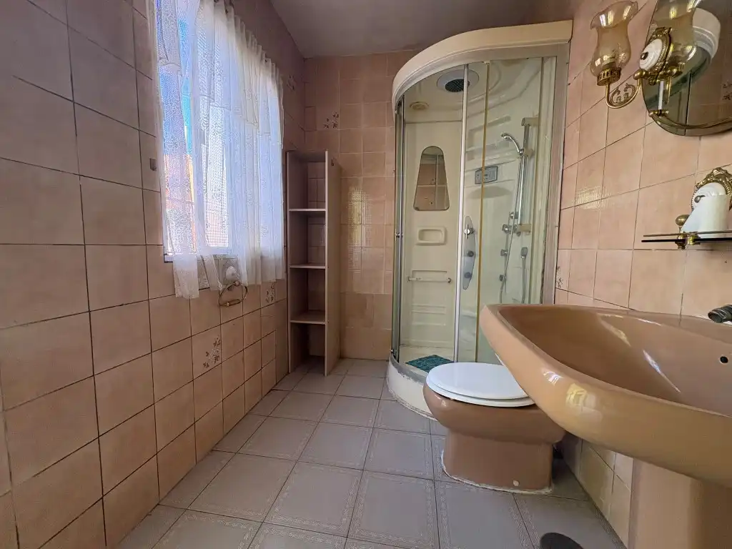 Bathroom of Flat for sale in Córdoba