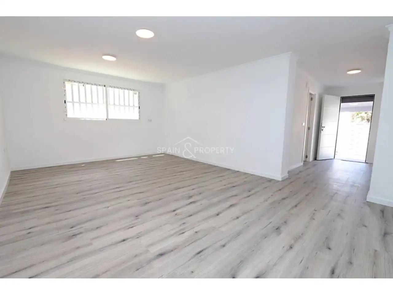Villa avec piscine à vendre à Montroi / Montroy, imagen 19