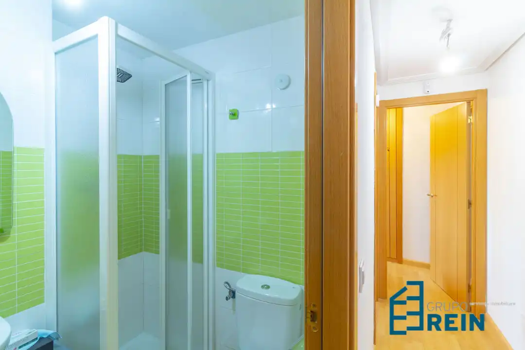 Bathroom of Flat for sale in Recas  with Air Conditioner and Heating