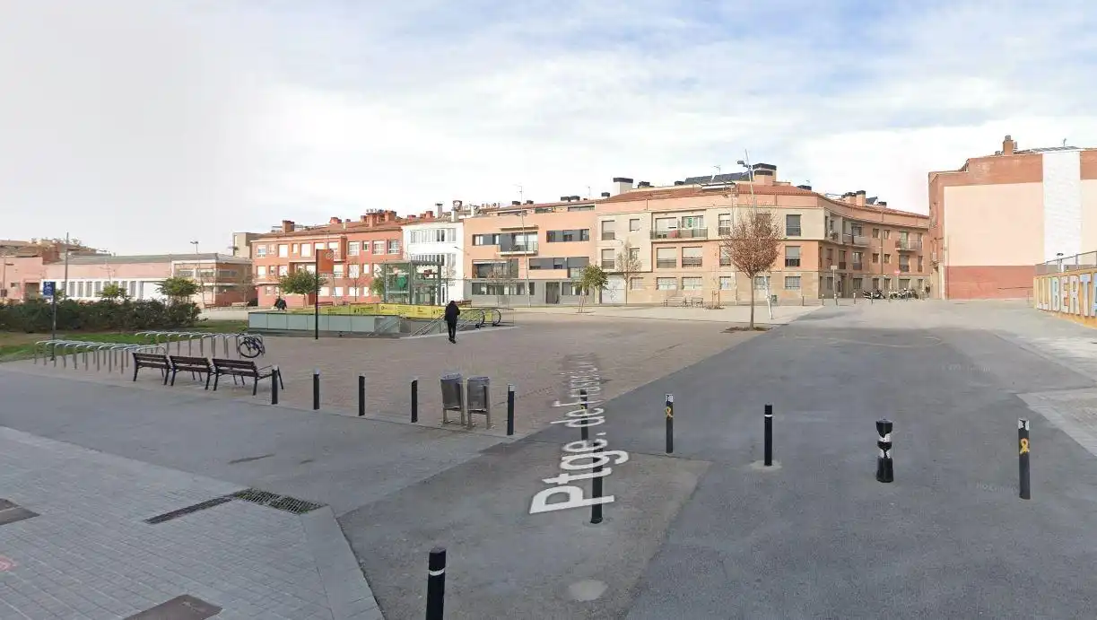 Außenansicht von Wohnung zum Verkauf in Sabadell mit Heizung und Abstellraum