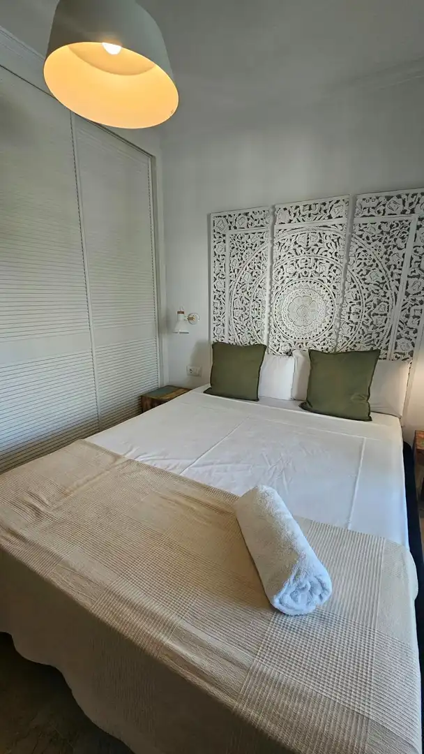 Schlafzimmer von Wohnungen zur Miete in Marbella mit Klimaanlage, Terrasse und Möbliert