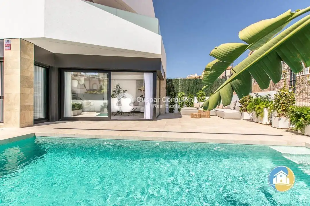 Chalet con piscina en venta en Acuario, imagen 2