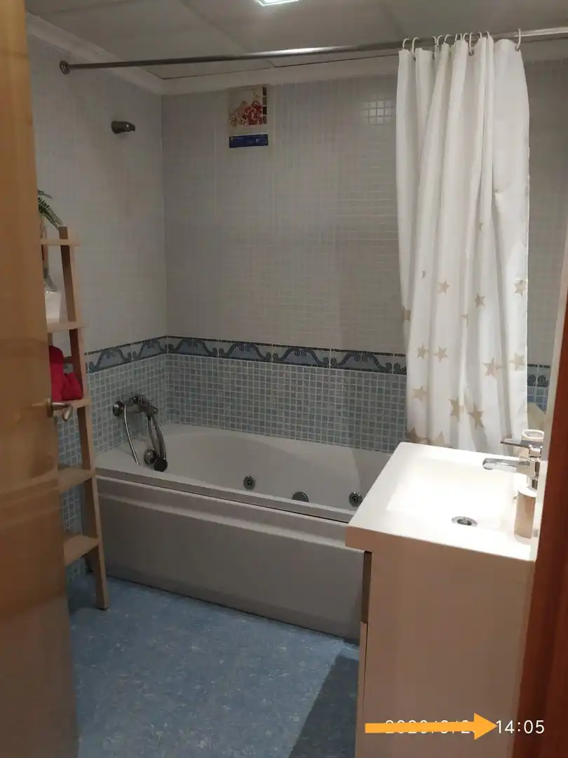 Badezimmer von Wohnung zum Verkauf in Sueca mit Klimaanlage und Abstellraum