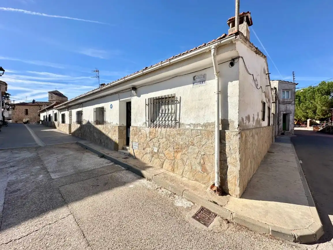 Semi-detached house for sale in Pozo de Guadalajara