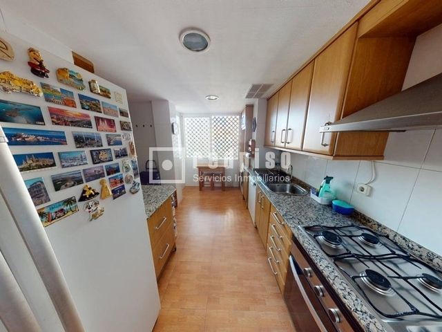 Cuina de Pis en venda en Alicante / Alacant amb Aire condicionat, Piscina i Moblat