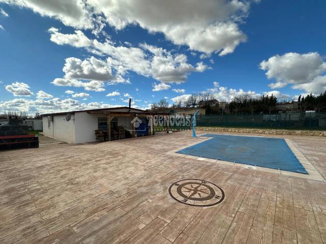 Casa-chalet en Venta en Iriépal - Taracena - Valdenoches