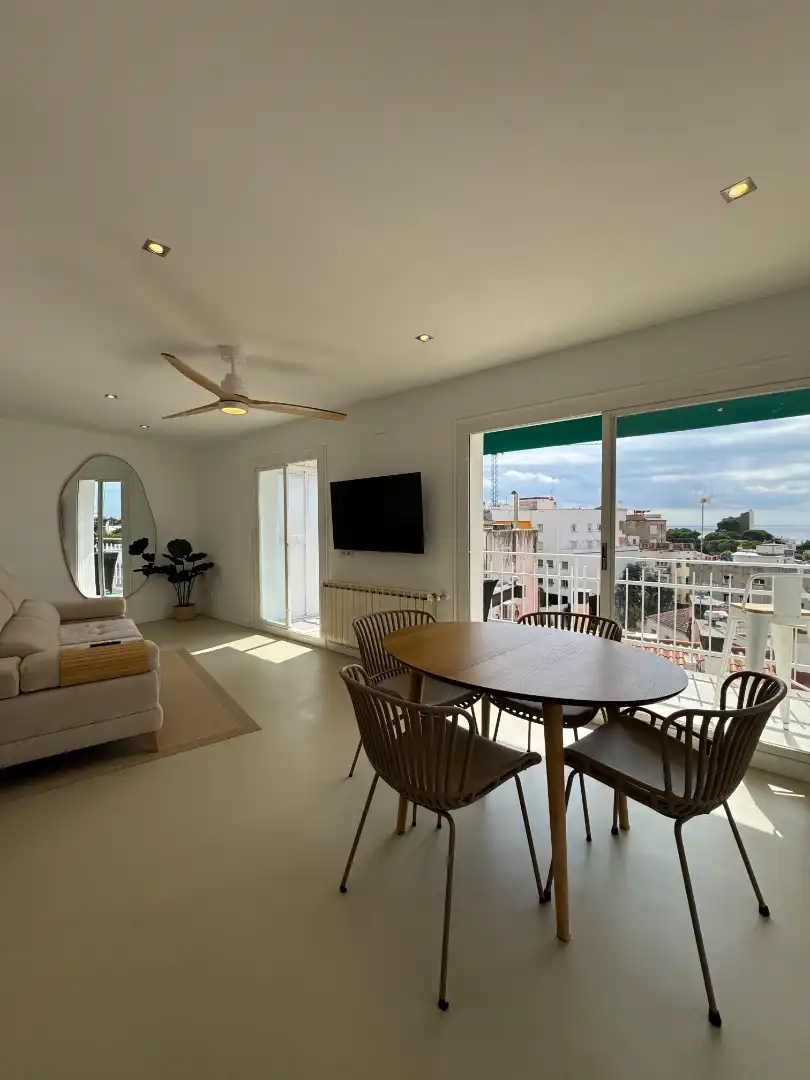 Sala d'estar de Pis en venda en Sant Pol de Mar amb Aire condicionat, Calefacció i Terrassa