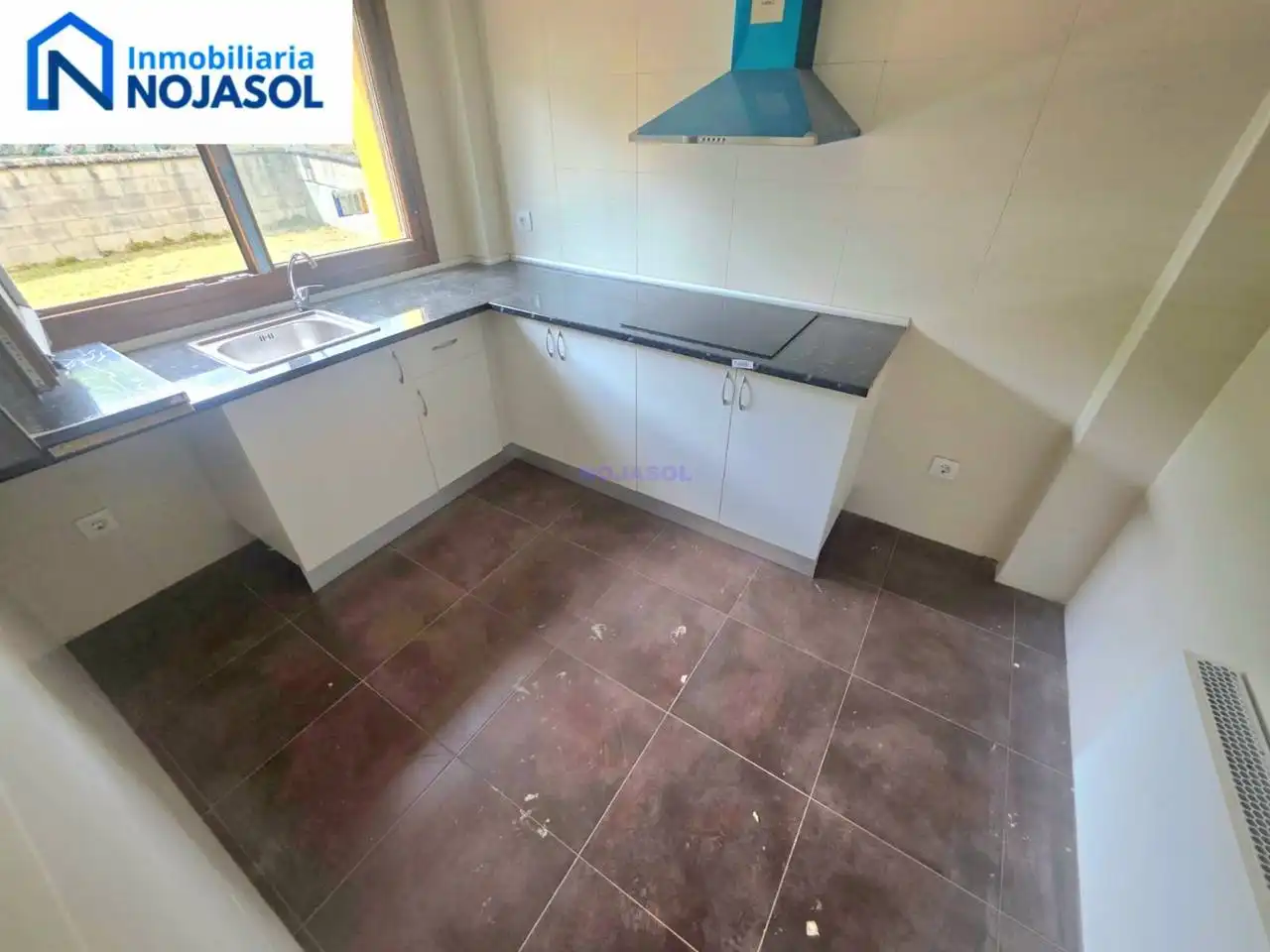 Cocina de Casa adosada en venta en Ruesga con Calefacción y Jardín privado