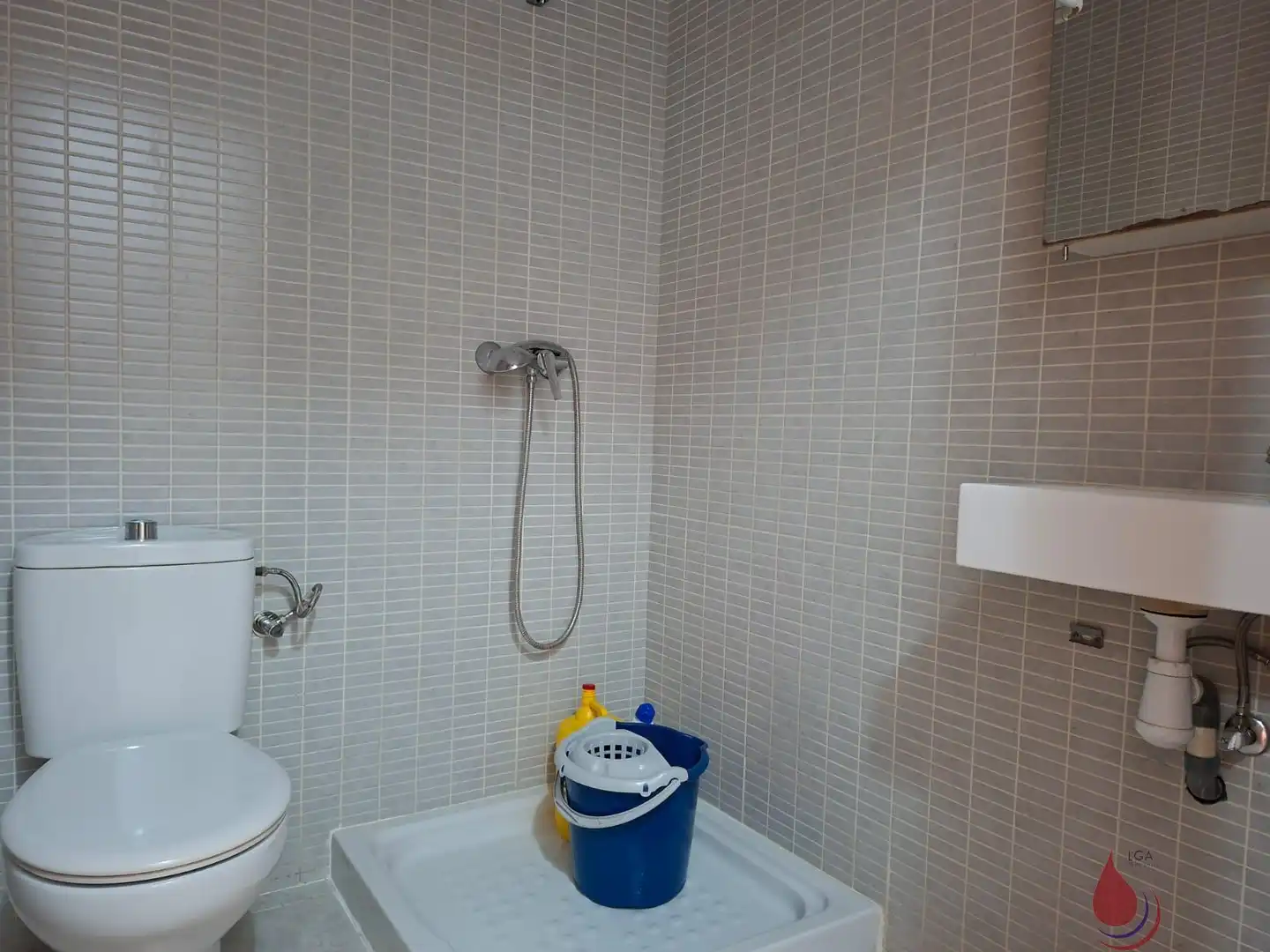 Baño de Piso en venta en El Vendrell con Calefacción y Balcón