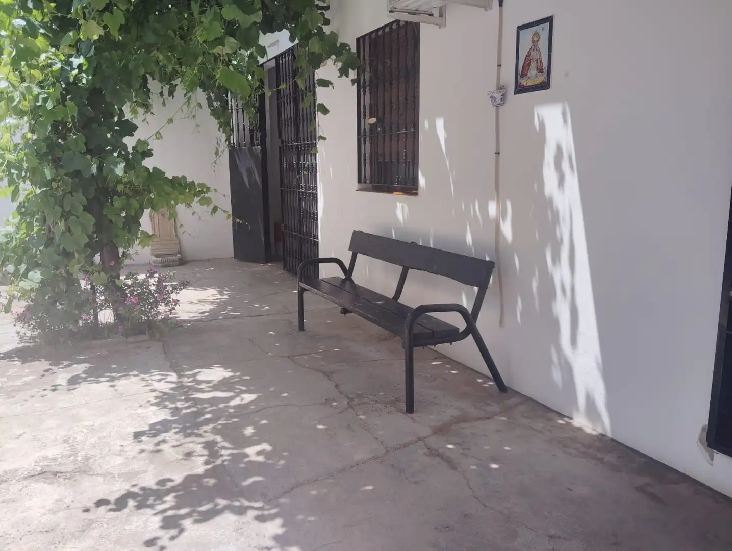 Terrassa de Casa o xalet en venda en Brenes amb Aire condicionat, Jardí privat i Piscina