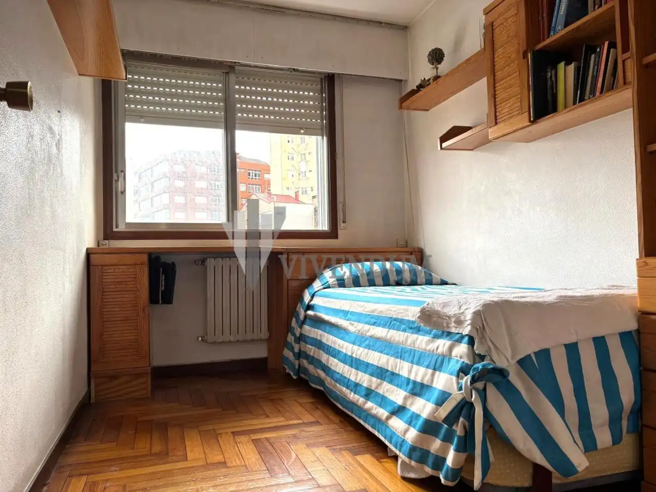Habitación de Piso en venta en Vigo  con Calefacción, Parquet y Terraza