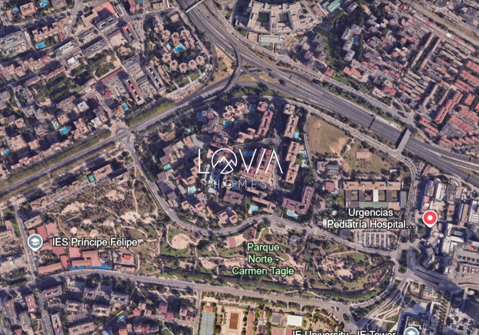 Exterior view of Flat for sale in  Madrid Capital  with Terrace, Swimming Pool and Community pool