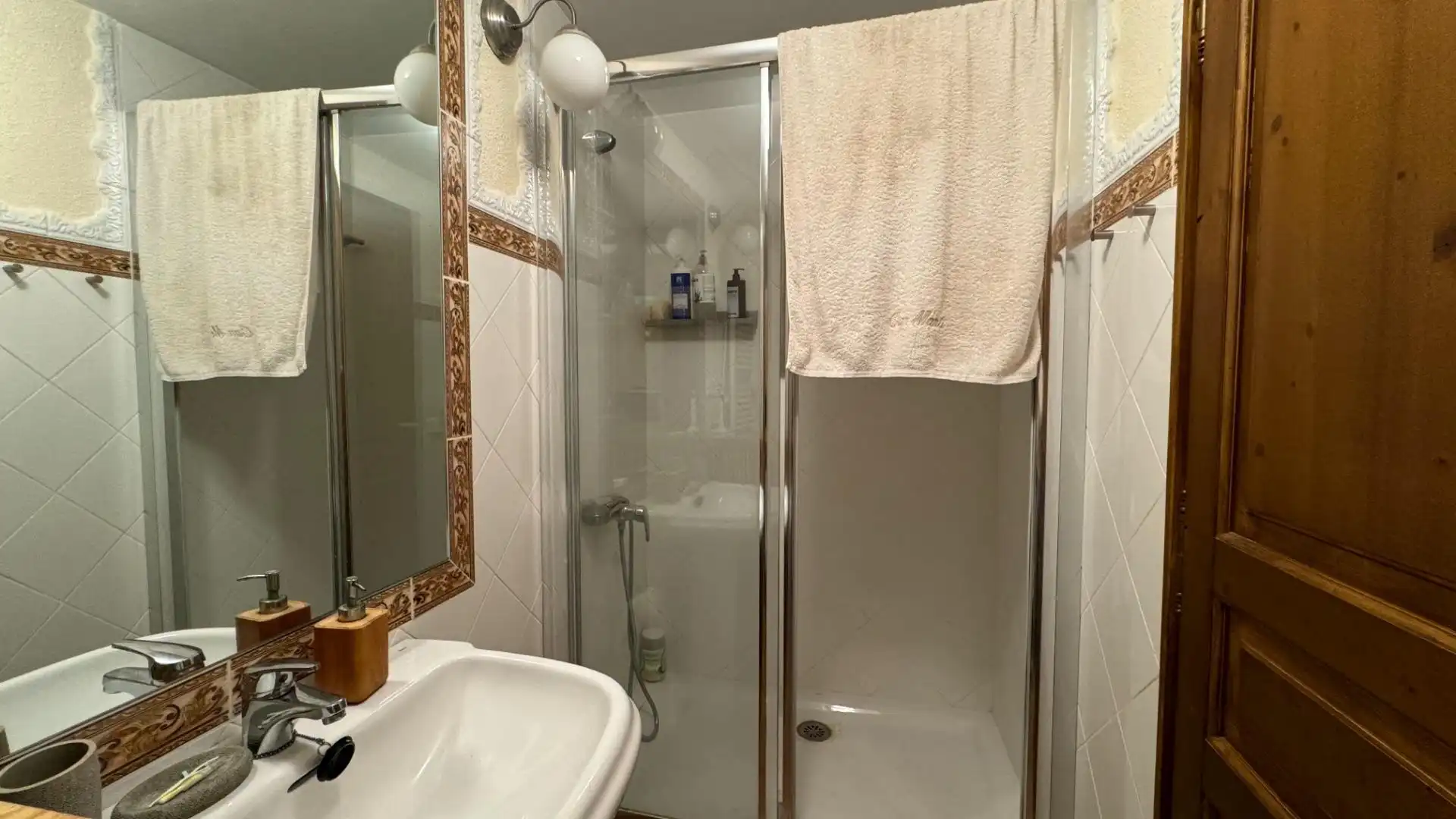 Baño de Casa o chalet en venta en Llambilles con Calefacción, Jardín privado y Terraza