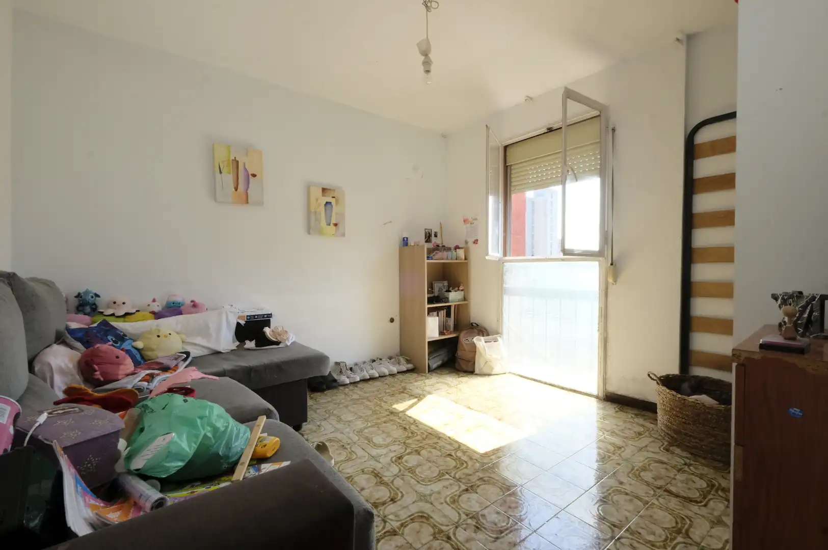 Dormitori de Pis en venda en Barcelona amb Forn i Balcó