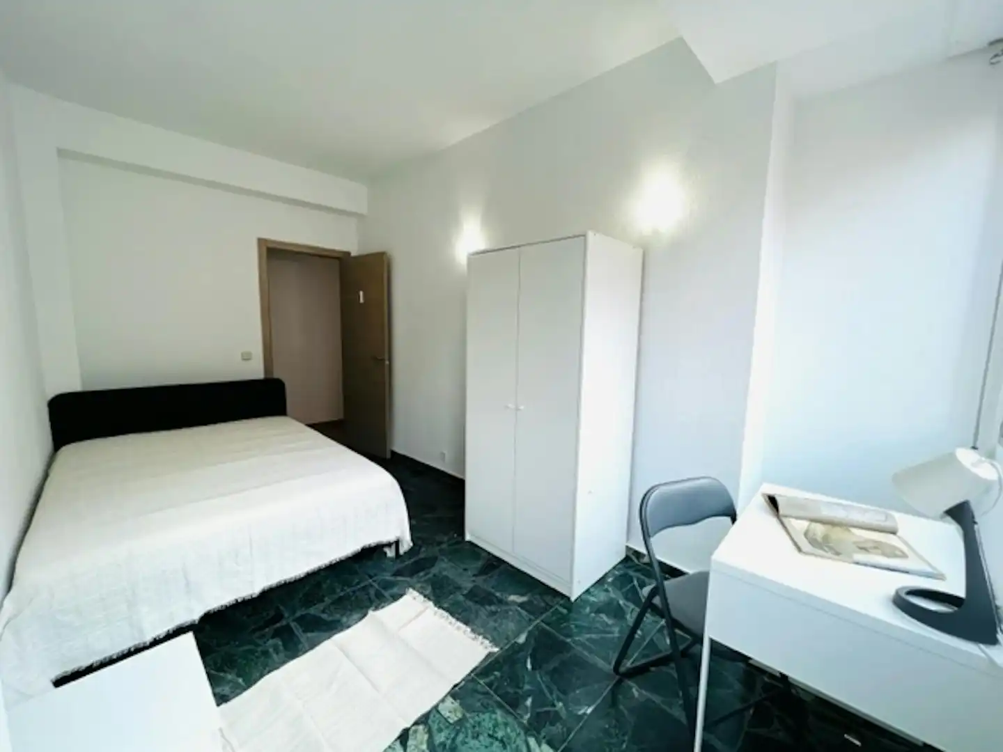 Habitación de Piso para compartir en Alcobendas con Calefacción y Lavadora
