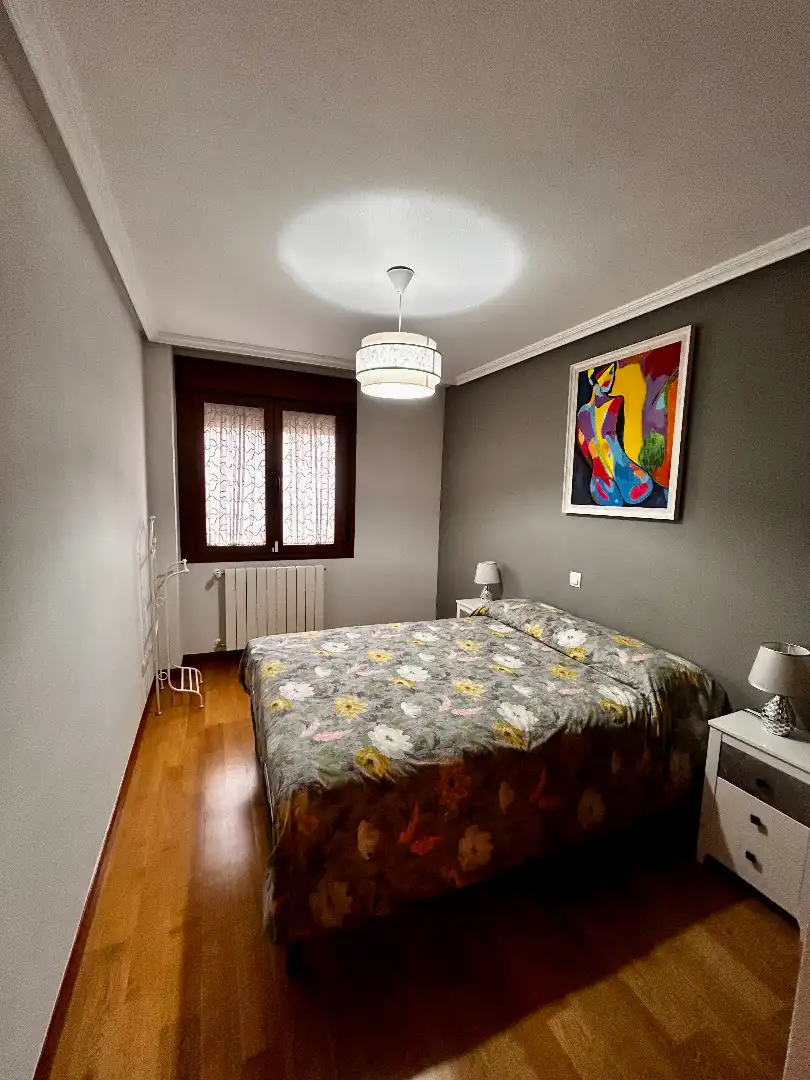 Dormitori de Pis en venda en Ávila amb Calefacció, Parquet i Moblat