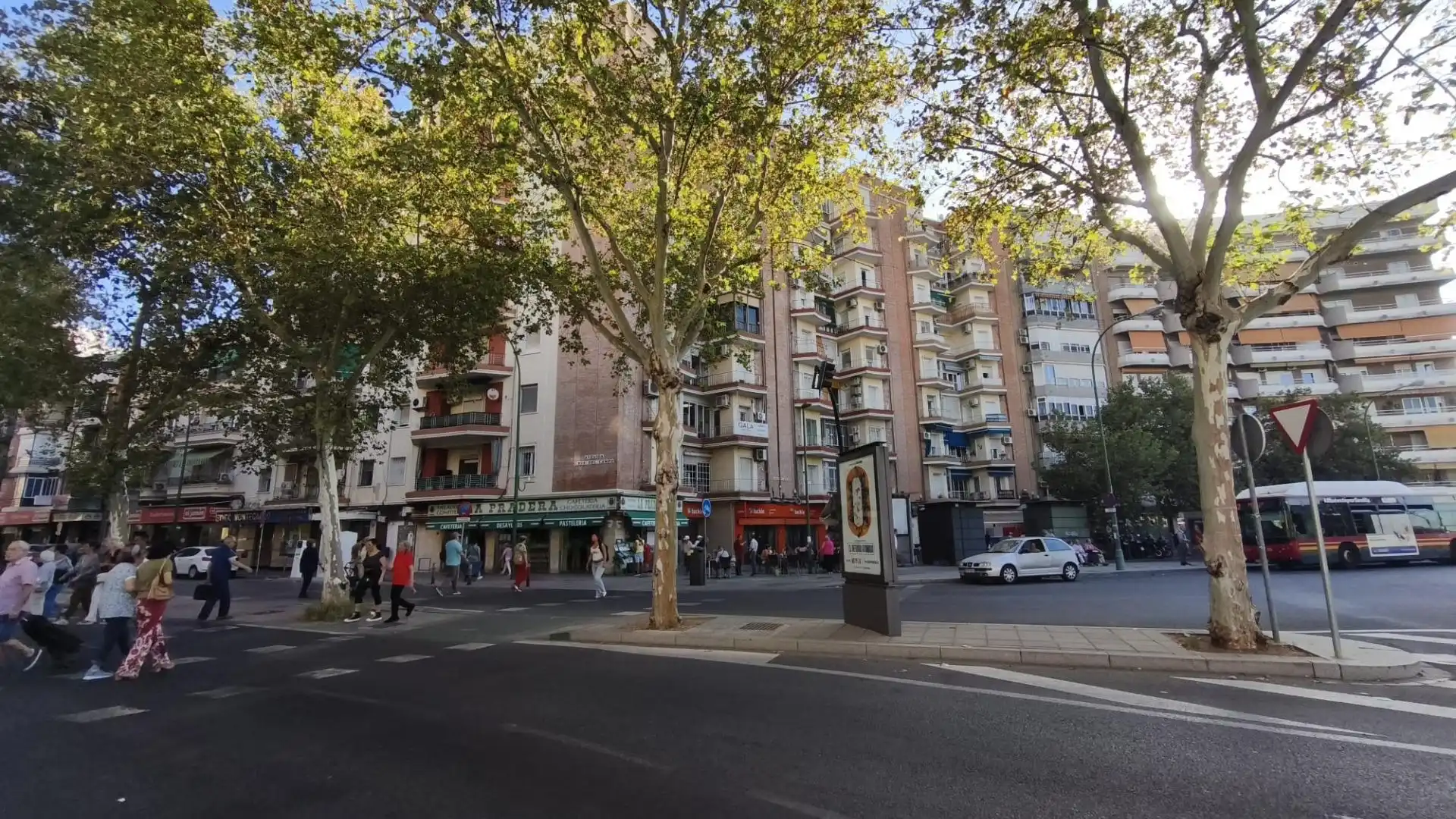 Local en venta en Barrio del Nervión, Nervión