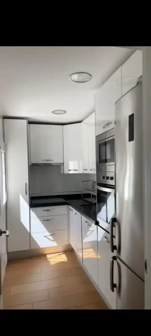 Kitchen of Flat for rent in  Sevilla Capital  with Air Conditioner and Terrace
