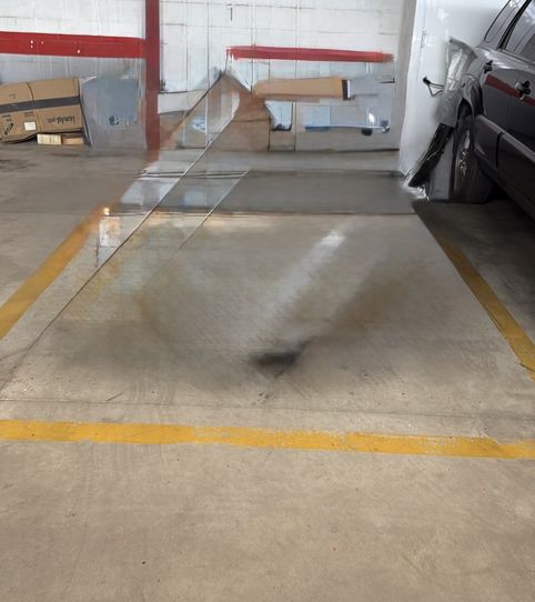 Foto 2 de Garatge en venda a Calle Catamarán, 8, Los Guindos - Parque Mediterráneo - Santa Paula, Málaga Capital