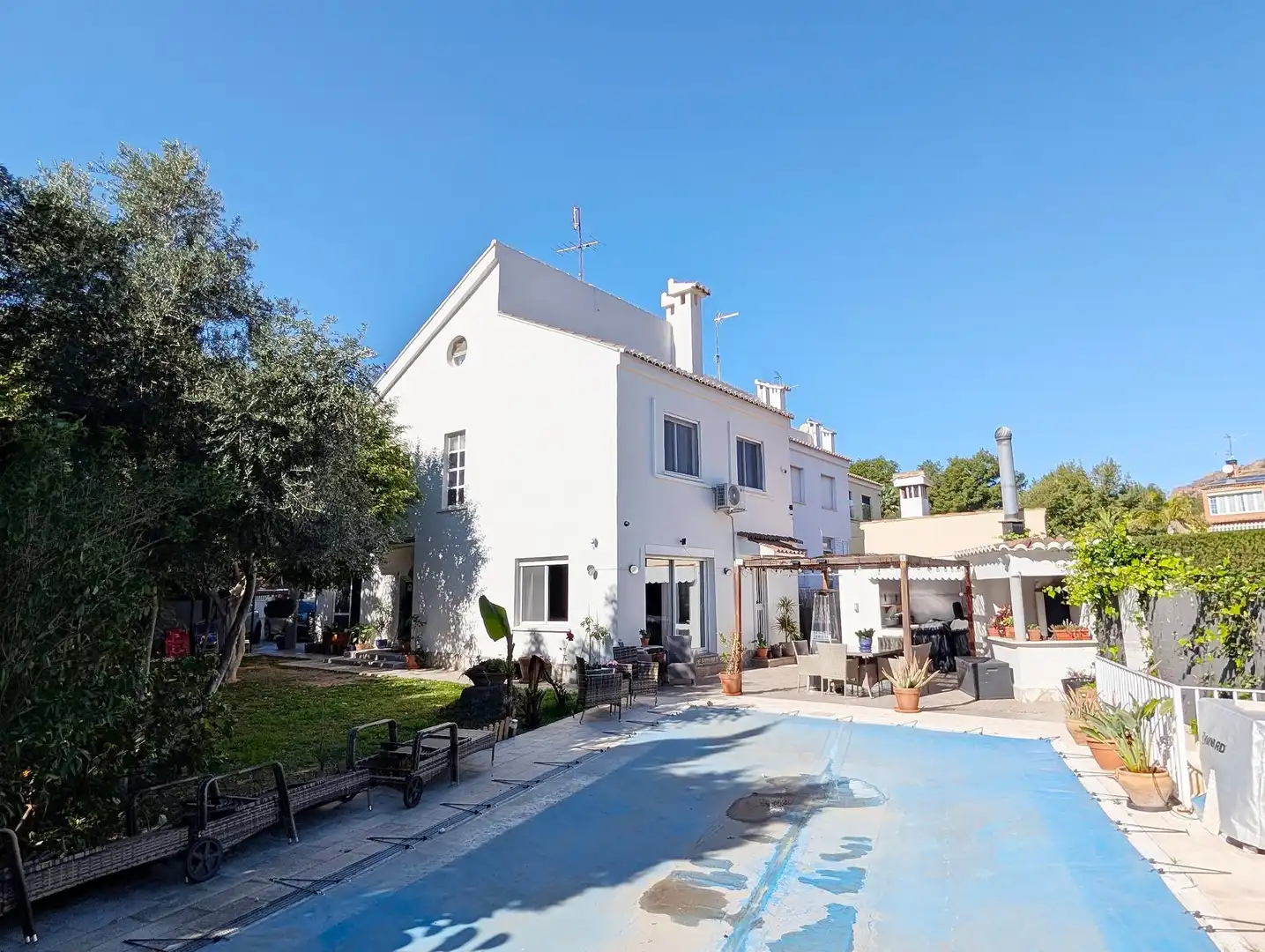 Vista exterior de Casa o xalet en venda en Puçol amb Aire condicionat, Calefacció i Jardí privat