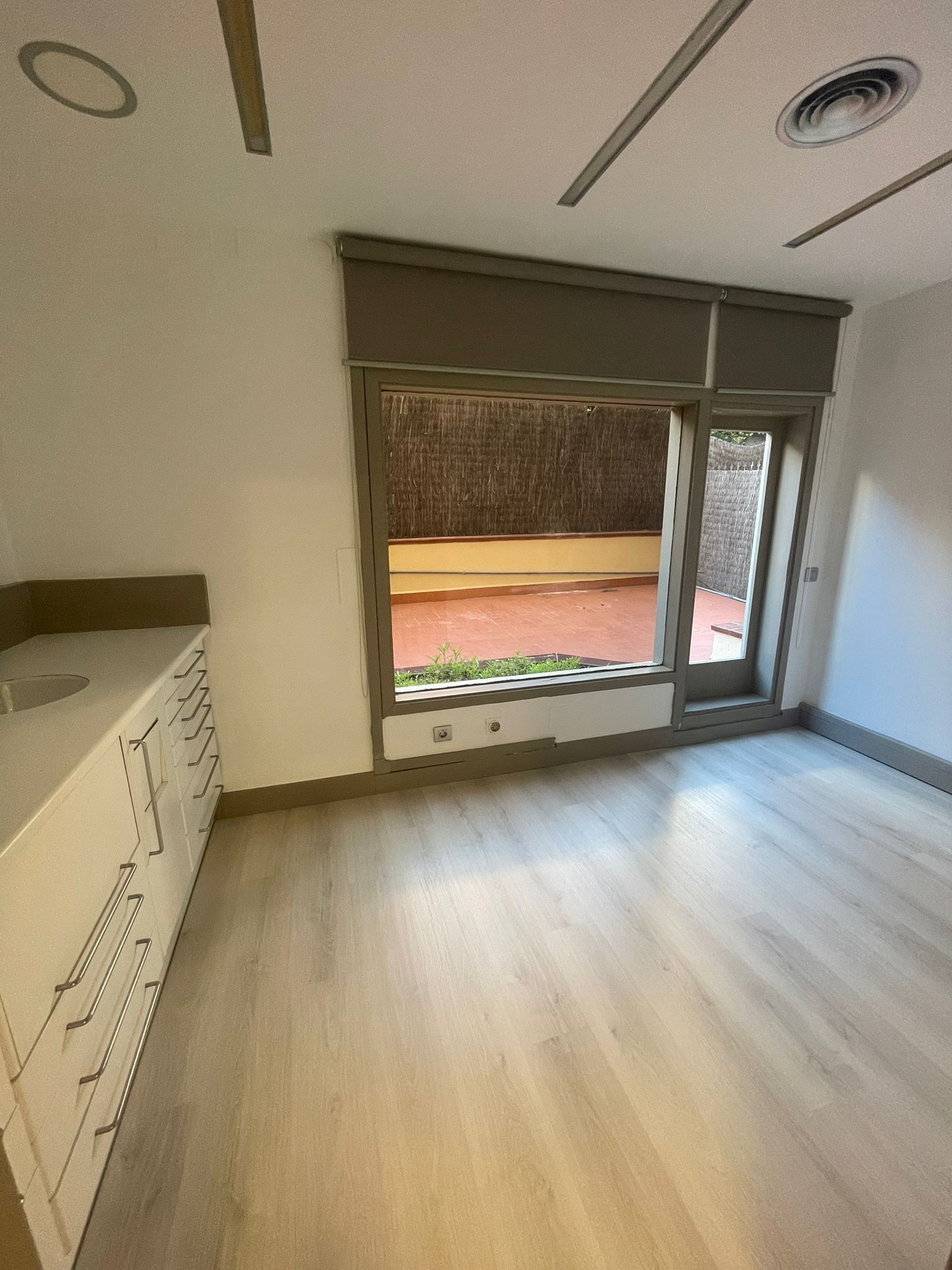 Bedroom of Office to rent in  Barcelona Capital  with Terrace