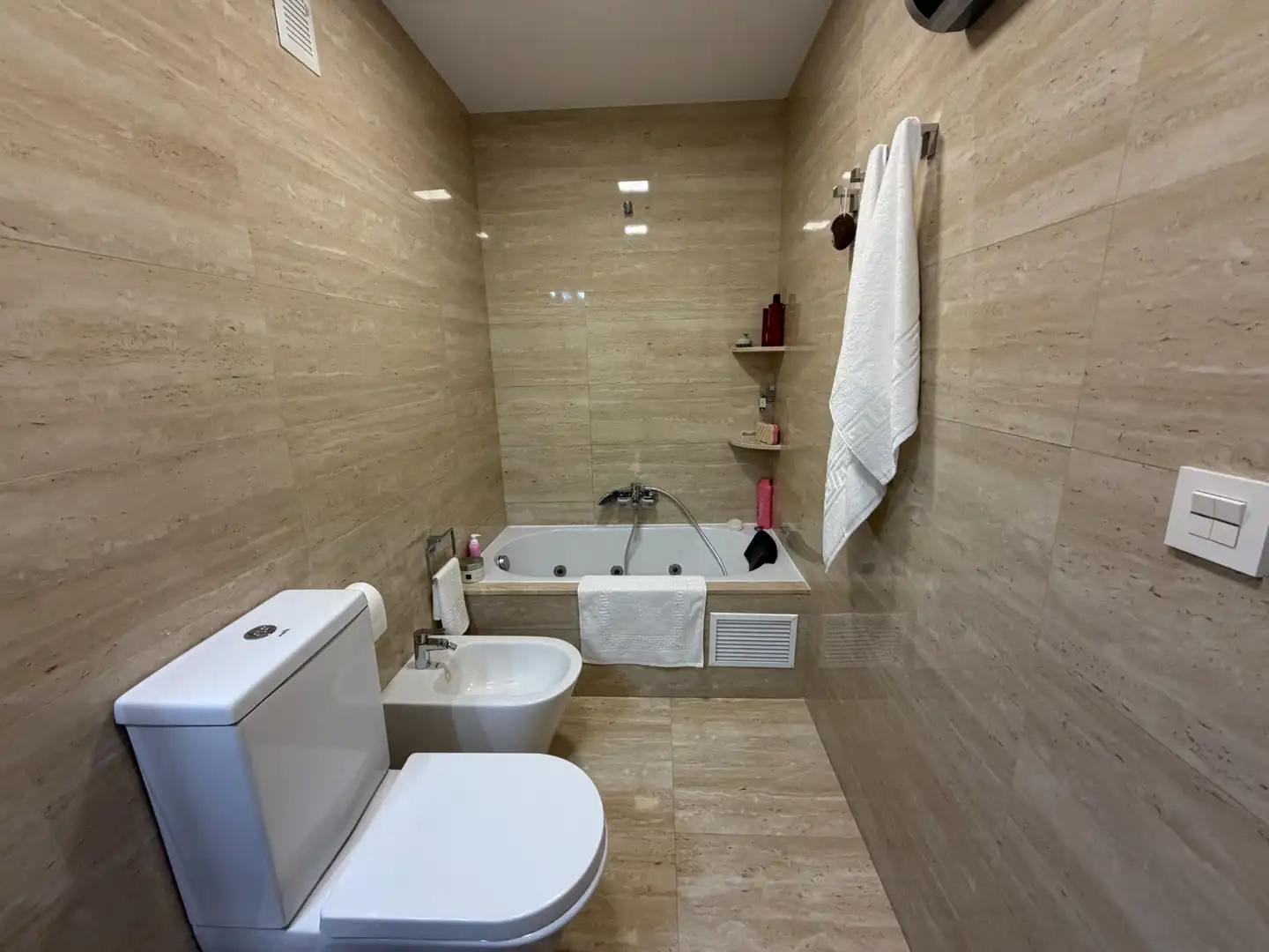 Bathroom of Flat for sale in Alginet  with Air Conditioner, Heating and Balcony