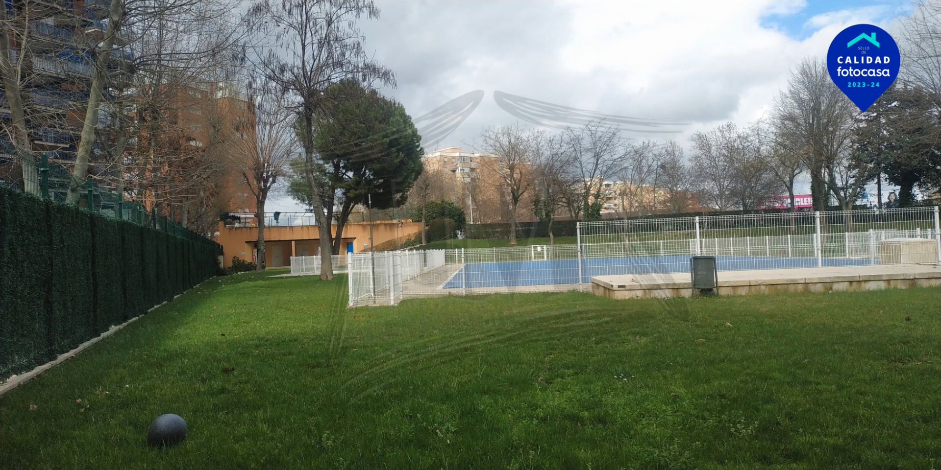 Piscina de Pis en venda en Fuenlabrada amb Aire condicionat, Calefacció i Parquet
