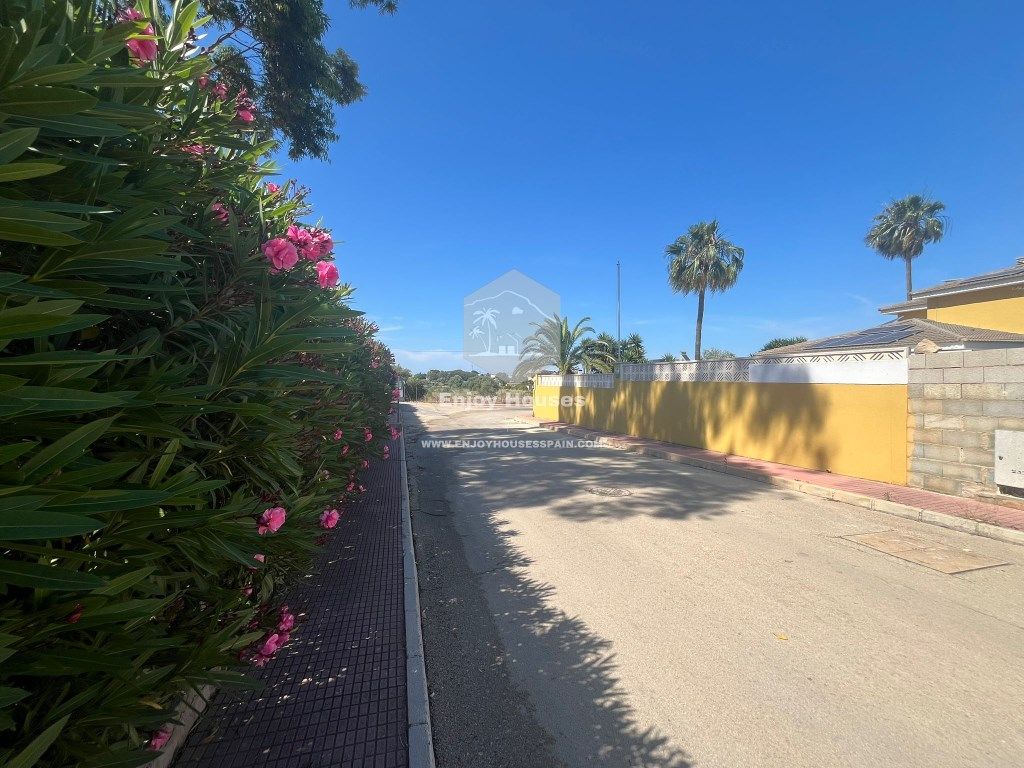 Exterior view of Residential for sale in Dénia