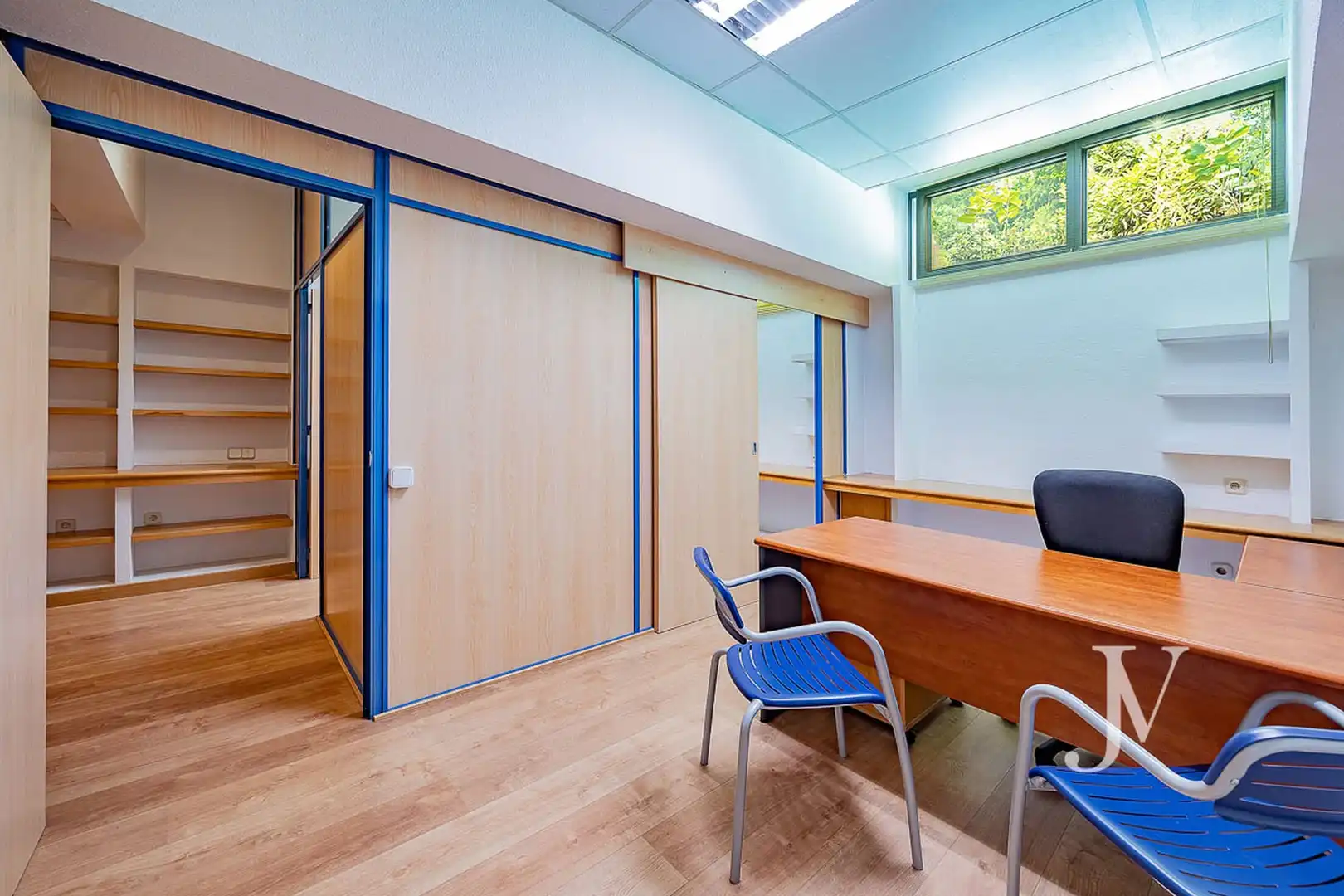 Office for sale in Madrid  with Air Conditioner, Heating and Internet