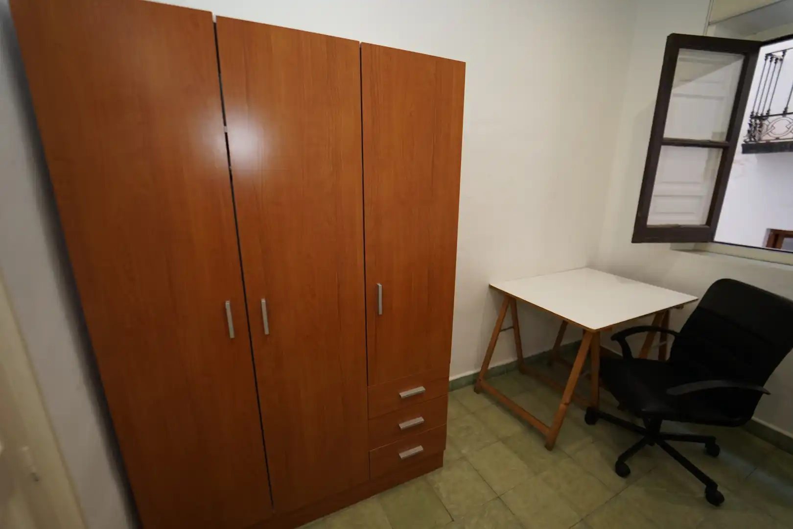 Bedroom of Flat for rent in Granada  with Air Conditioner, Furnished and Washing machine