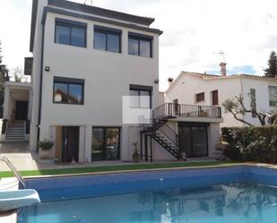 Exterior view of House or chalet to rent in Sant Cugat del Vallès  with Air Conditioner, Heating and Private garden