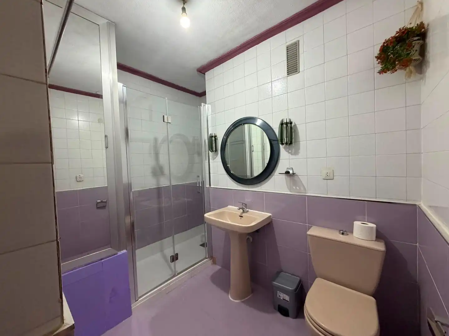 Bany de Pis en venda en Cáceres amb Aire condicionat, Terrassa i Moblat