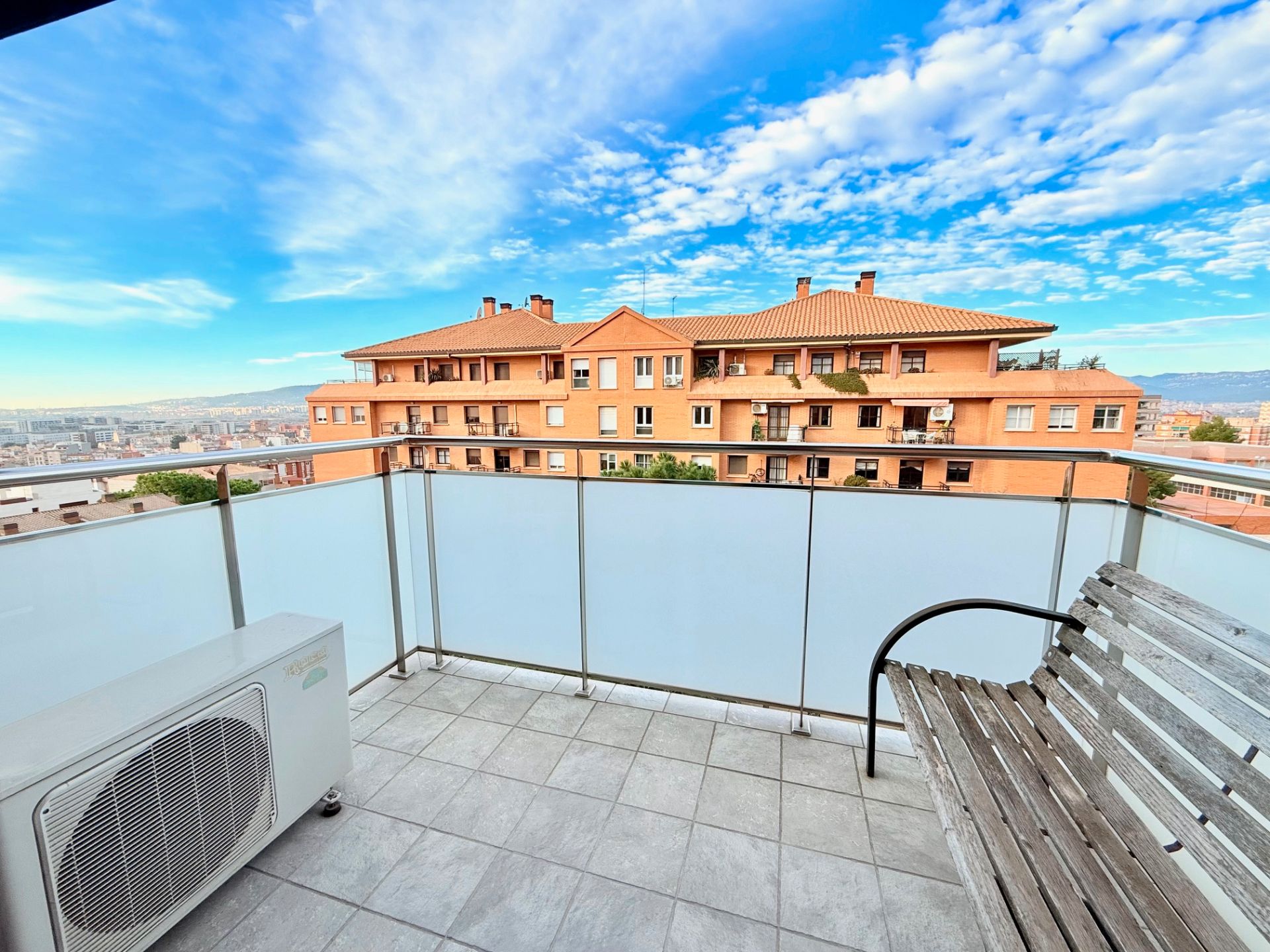 Balcony of Flat for sale in Sant Feliu de Llobregat  with Air Conditioner, Heating and Oven