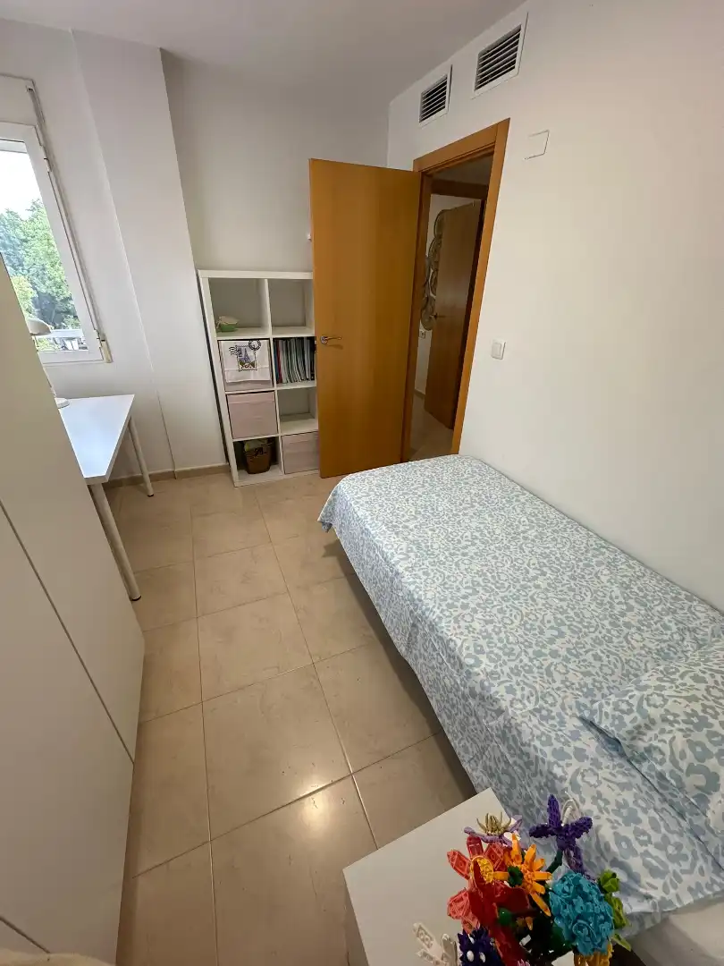 Habitación de Apartamento de alquiler en Murcia con Aire acondicionado, Amueblado y Horno