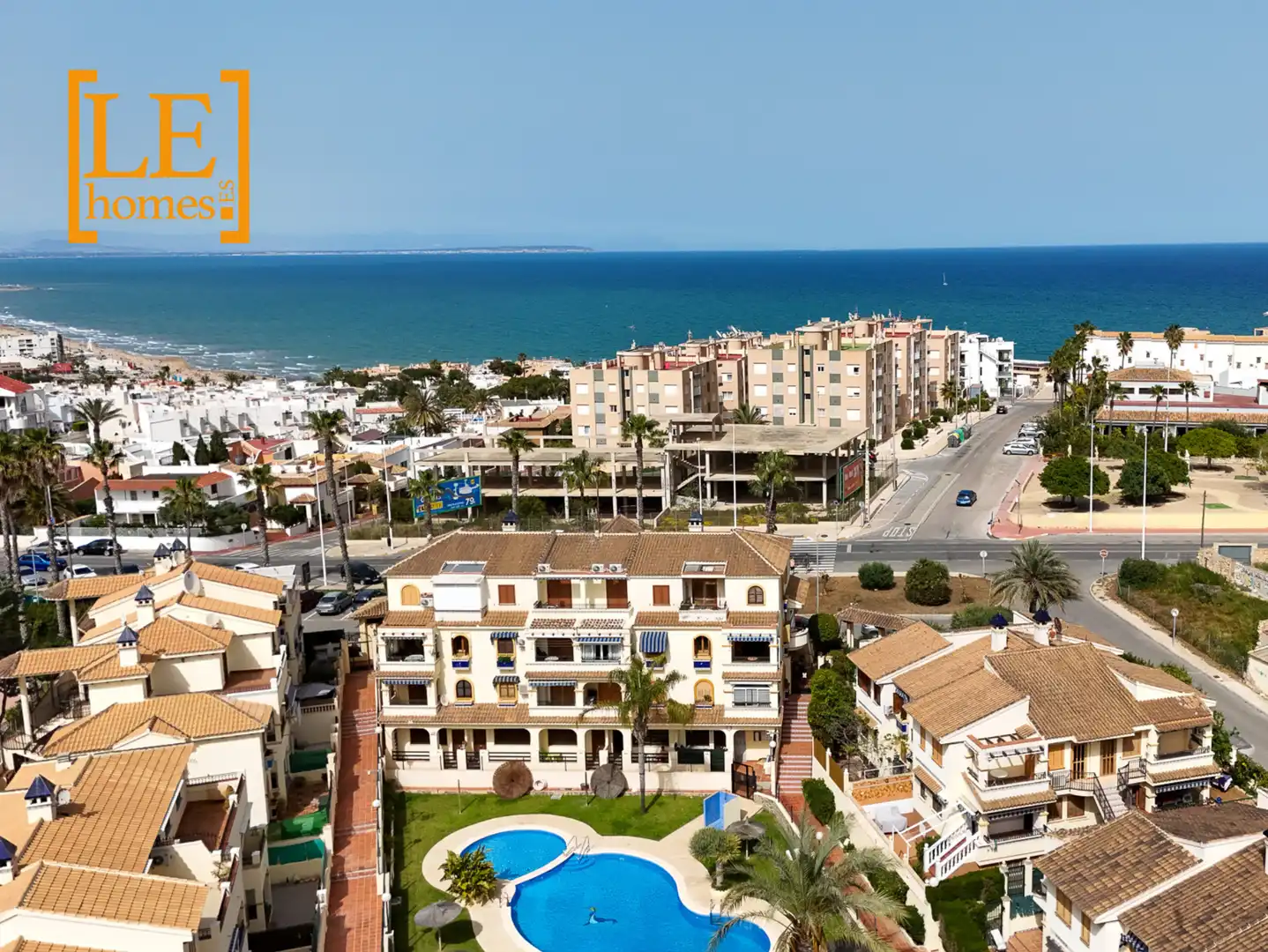 Exterior view of Apartments for sale in Torrevieja  with Air Conditioner, Furnished and Oven