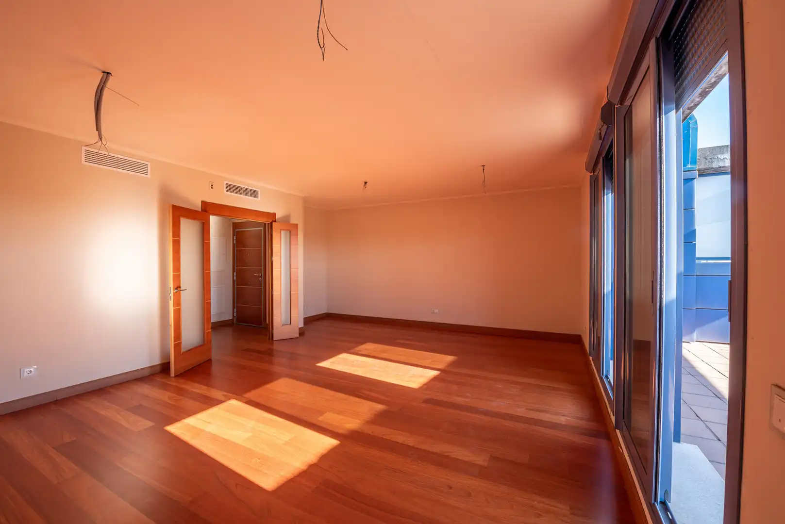 Attic for sale in Sevilla  with Air Conditioner, Heating and Parquet flooring