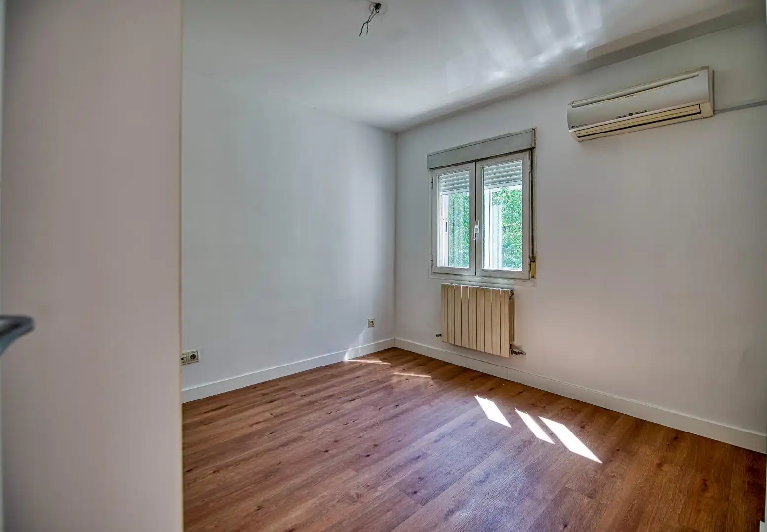 Bedroom of Flat for sale in Madrid
