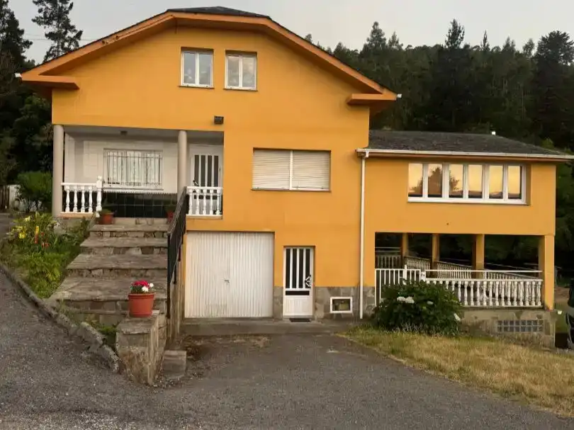 Vista exterior de Pis en venda en Alfoz amb Jardí privat, Traster i Moblat