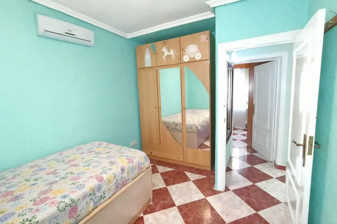Bedroom of Flat for sale in Alcorcón  with Air Conditioner, Heating and Terrace