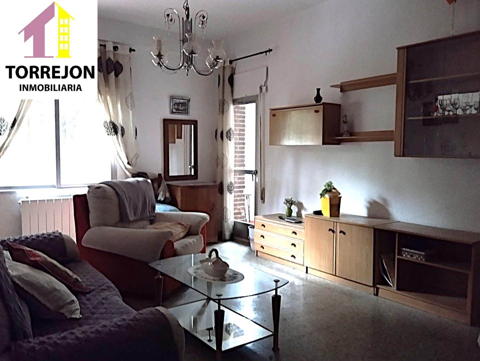 Living room of Flat for sale in Torrejón de Ardoz  with Terrace and Storage room