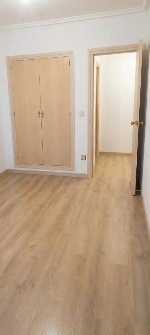 Piso en venta en Zaragoza con Aire acondicionado, Calefacción y Jardín privado