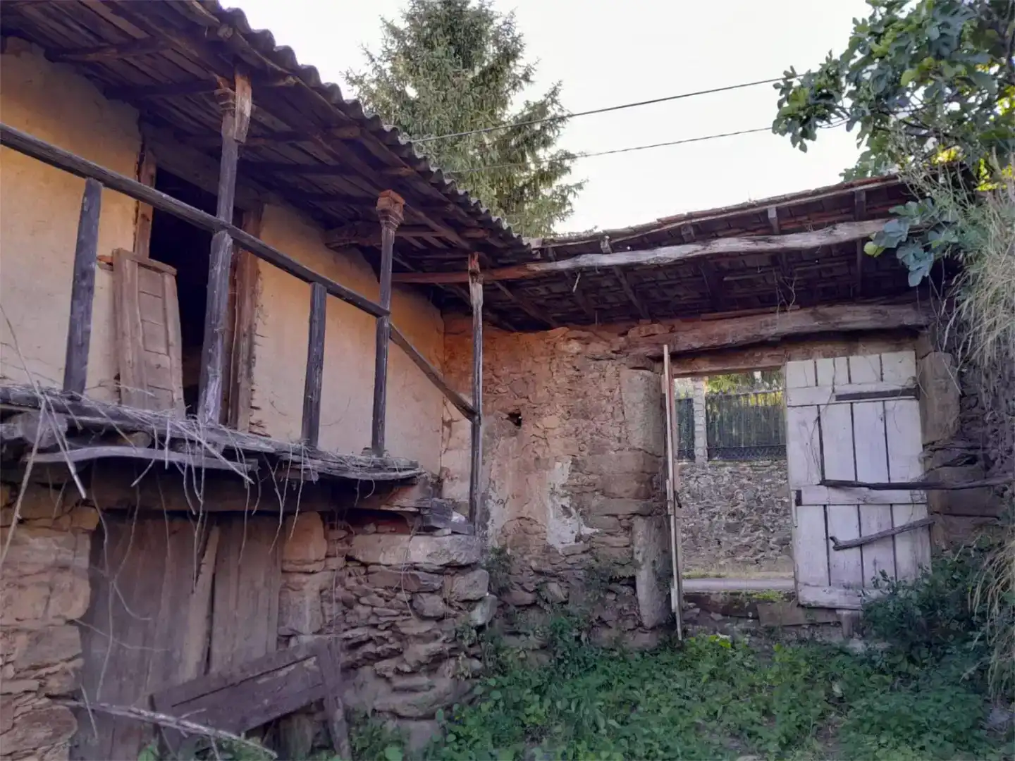 Vista exterior de Casa adosada en venda en Celanova