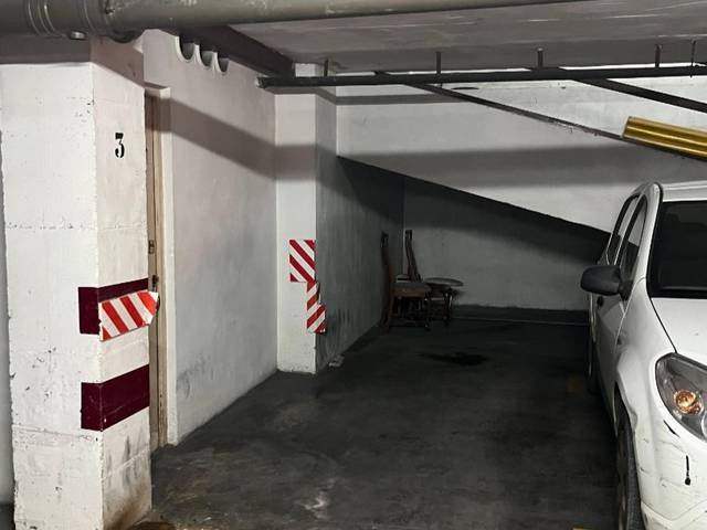 Garaje en Alquiler en Carrer Ab el Hamet, 4 en Ensanche - Diputación