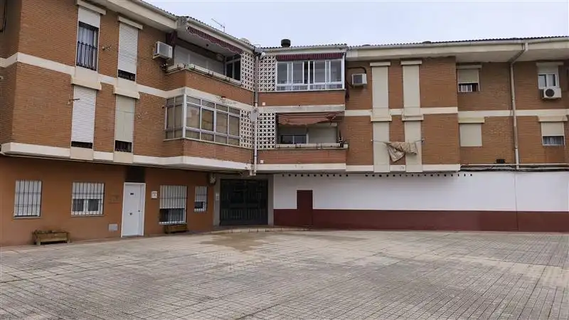 Pis en venda a Urb. Los Rosales, Mejostilla